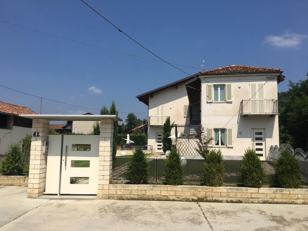 Home Holiday "Da Mamma" Άλμπα Εξωτερικό φωτογραφία